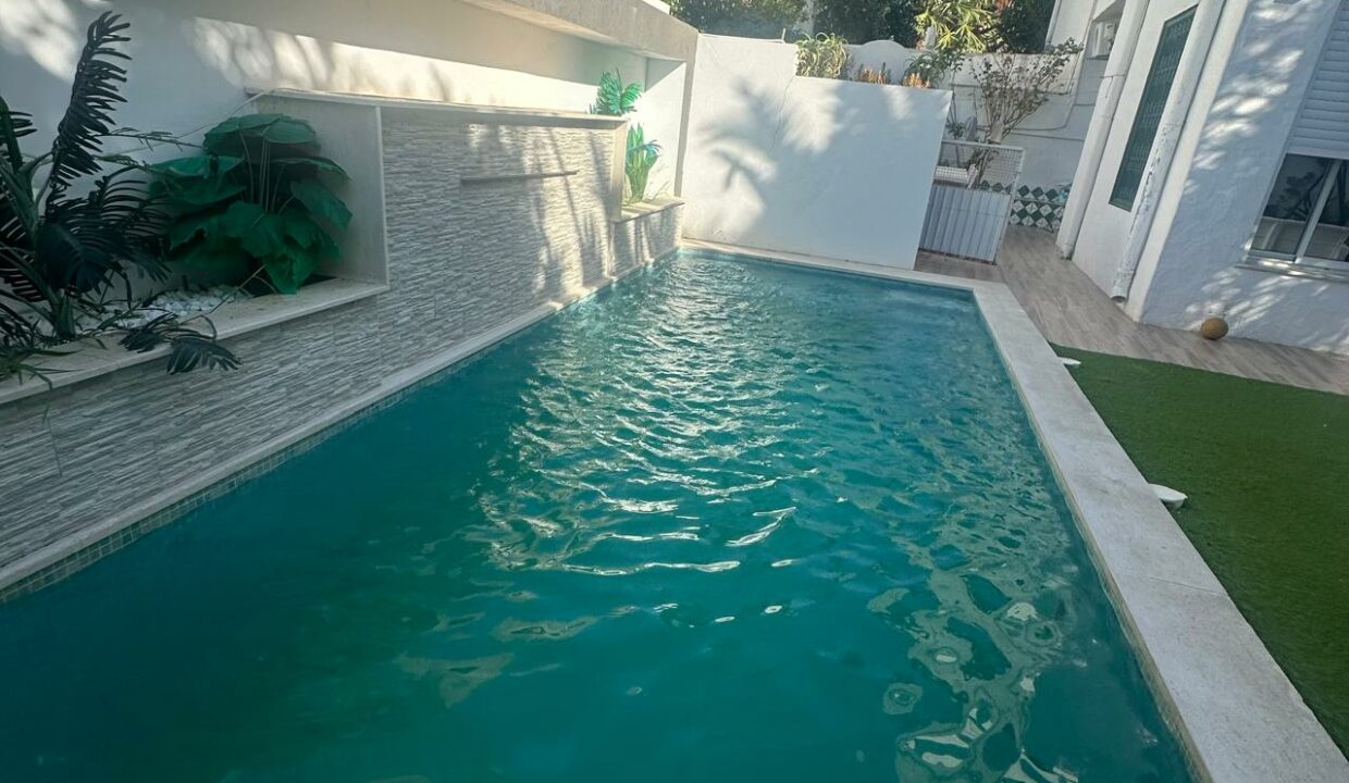 WhatsApp Image 2024-12-18 at 08.59.41